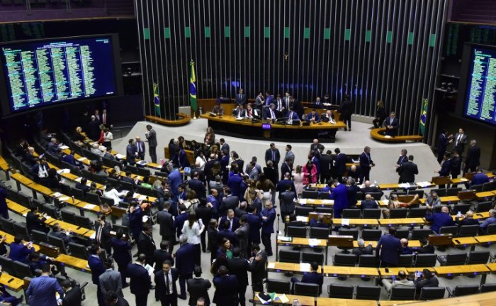 Sessão do Plenário da Câmara - (Foto: Zeca Ribeiro/Câmara dos Deputados)