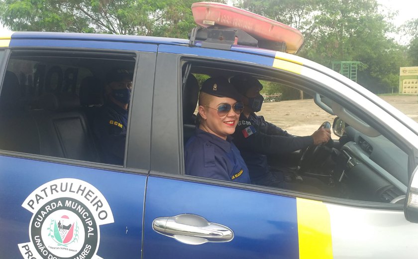  Foto: Com 17 anos de jornada na Guarda Municipal, Elisângela Olívia agora assume a função de inspetora na instituição de segurança pública.