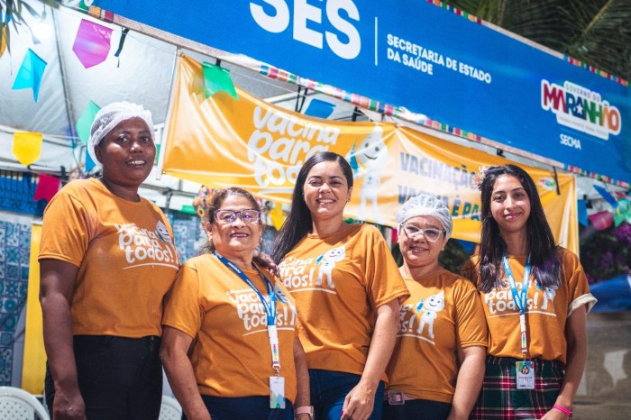 - Governo vacinou quase 1,4 mil pessoas no Maior São do Mundo (Foto: Israel Pontes)