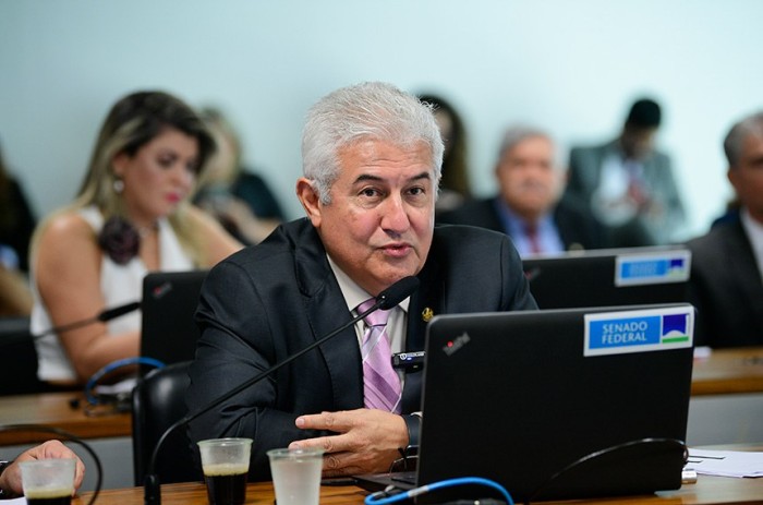 Astronauta Marcos Pontes leu relatório de Alessandro Vieira favorável à ideia, que segue para a Câmara - Foto: Pedro França/Agência Senado