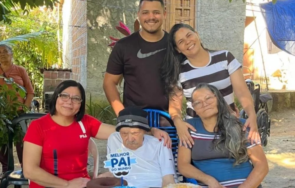 Festa para Seu Caju: Homem que pode ser o mais velho do mundo faz 118 anos