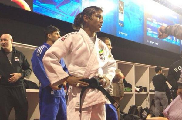 Sarah Menezes perde na segunda luta do Grand Slam de Paris 2018 (Foto: Divulgação/CBJ)