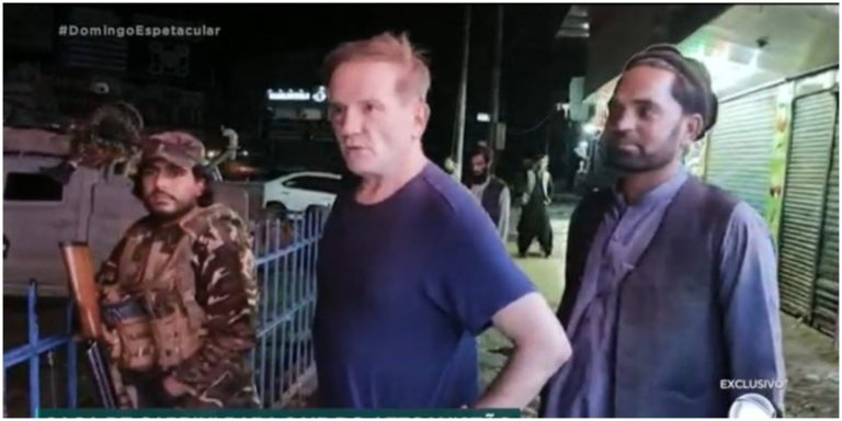 O jornalista Roberto Cabrini correu perigo – Foto: Reprodução... – 