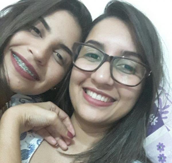 Iarla Lima (à direita) e a irmã Ilana estava juntas quando o crime aconteceu. (Foto: Ilana Lima/ Arquivo Pessoal)