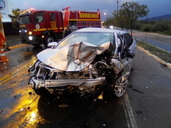 Colisão terminou com dois mortos em Picos (Foto: PRF)