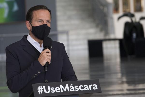 O governador de São Paulo, João Doria (PSDB), durante coletiva de imprensa para informar as últimas novidades no combate ao coronavírus (covid-19), no Palácio dos Bandeirantes, na zona sul da capital paulista, nesta quarta-feira, 23 de setembro de 2020. —