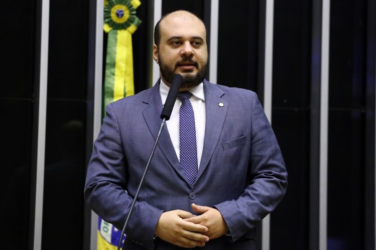 Dr. Leonardo: detalhamento previsto no projeto vai garantir mais segurança no trânsito - (Foto: Vinicius Loures/Câmara dos Deputados)