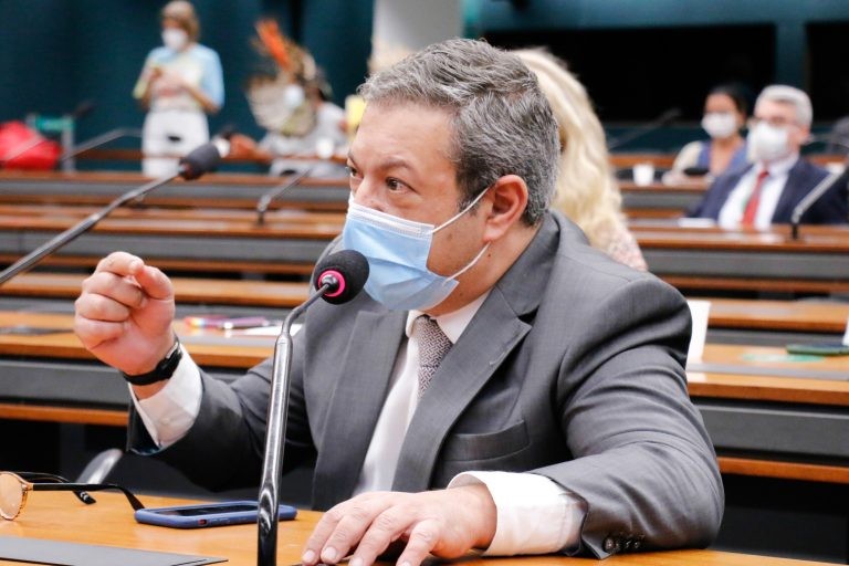 O autor do projeto, deputado Ricardo Izar - (Foto: Marina Ramos/Câmara dos Deputados)