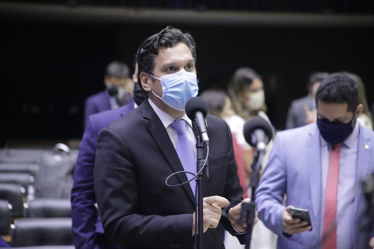 Isnaldo Bulhões Jr.: texto propõe gestão efetiva, ética e transparente do patrimônio da União - (Foto: Paulo Sergio/Câmara dos Deputados)