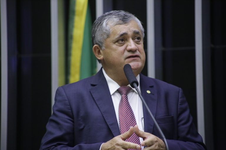 José Guimarães, relator do projeto - (Foto: Paulo Sérgio/Câmara dos Deputados)