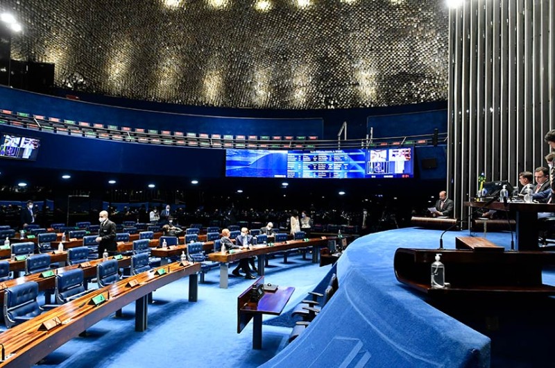 O texto aprovado foi o substitutivo da Câmara dos Deputados, mas duas mudanças foram rejeitadas pelo relator, senador Alexandre Silveira (PSD-MG).