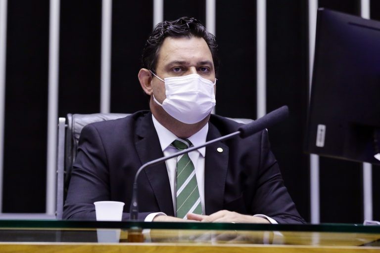 Zuliani: é necessário determinar, com precisão, qual a efetiva obrigação dos municípios - (Foto: Michel Jesus/Câmara dos Deputados)