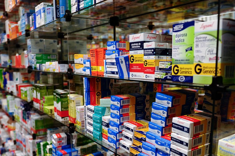 Um dos projetos cria regras para garantir segurança sanitária e jurídica à doação de medicamentos - Jefferson Rudy/Agência Senado