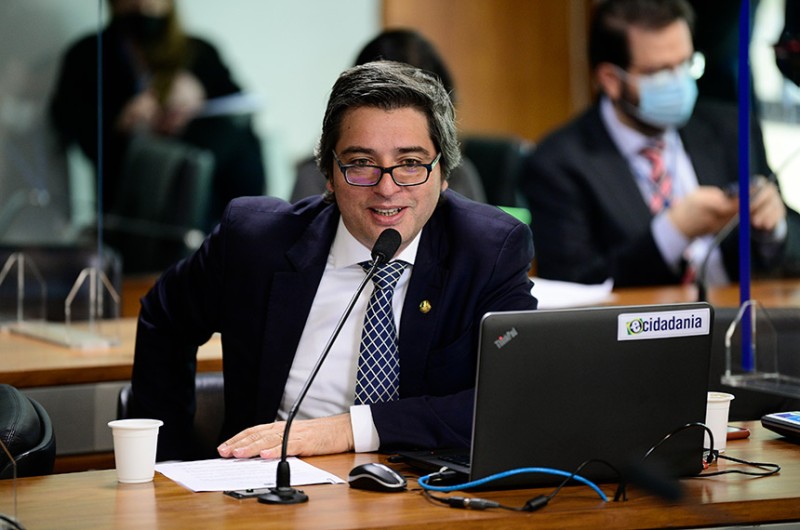 Em seu relatório, o senador Carlos Portinho (PL-RJ), considerou justa e merecida a homenagem a Carmelo Jordão, por sua dedicação ao desenvolvimento do município de Angra dos Reis - Pedro França/Agência Senado