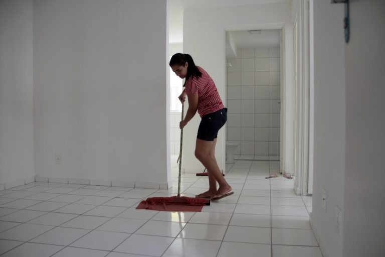 MP também altera prazo de recolhimento do FGTS do trabalhador doméstico - (Foto: Altemar Alcântara/Prefeitura de Manaus)